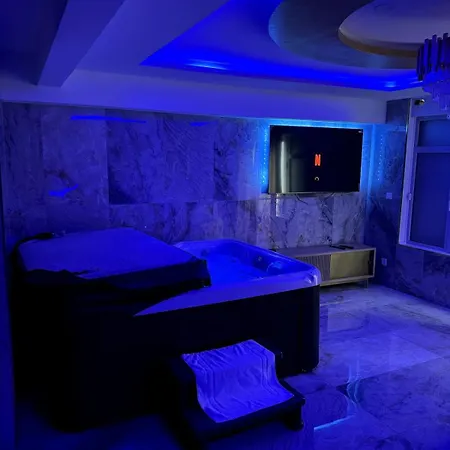 Apartament Golden House 2 - Jacuzzi *